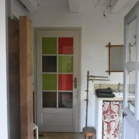 La Petite Maison Des Artistes Holiday home Seguret